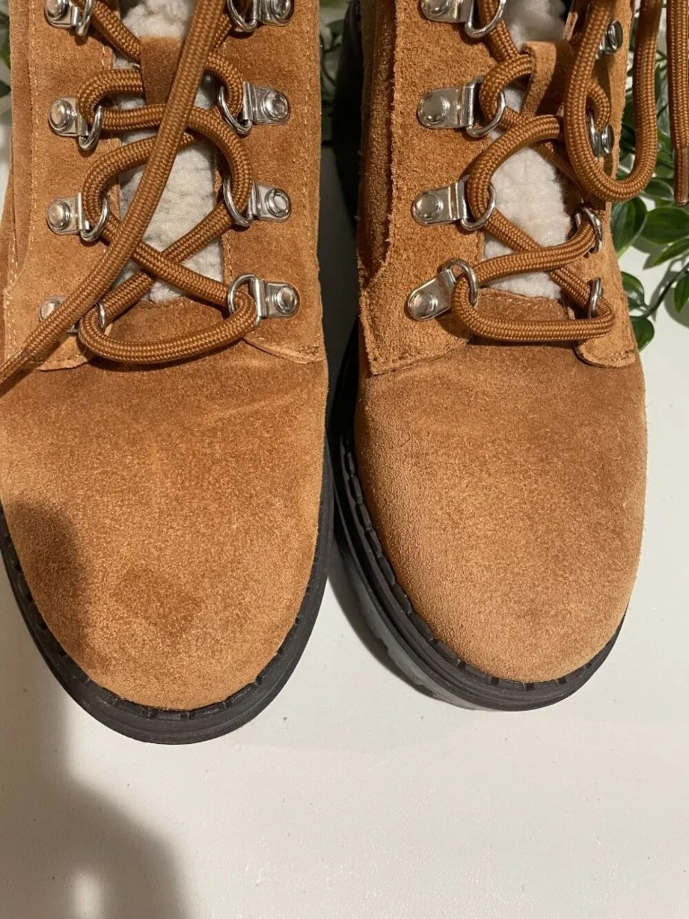 Marc Fisher Womens Faux Fur-Lined Suede Hiking Boots Size 8M Lace-Up CamelBrown